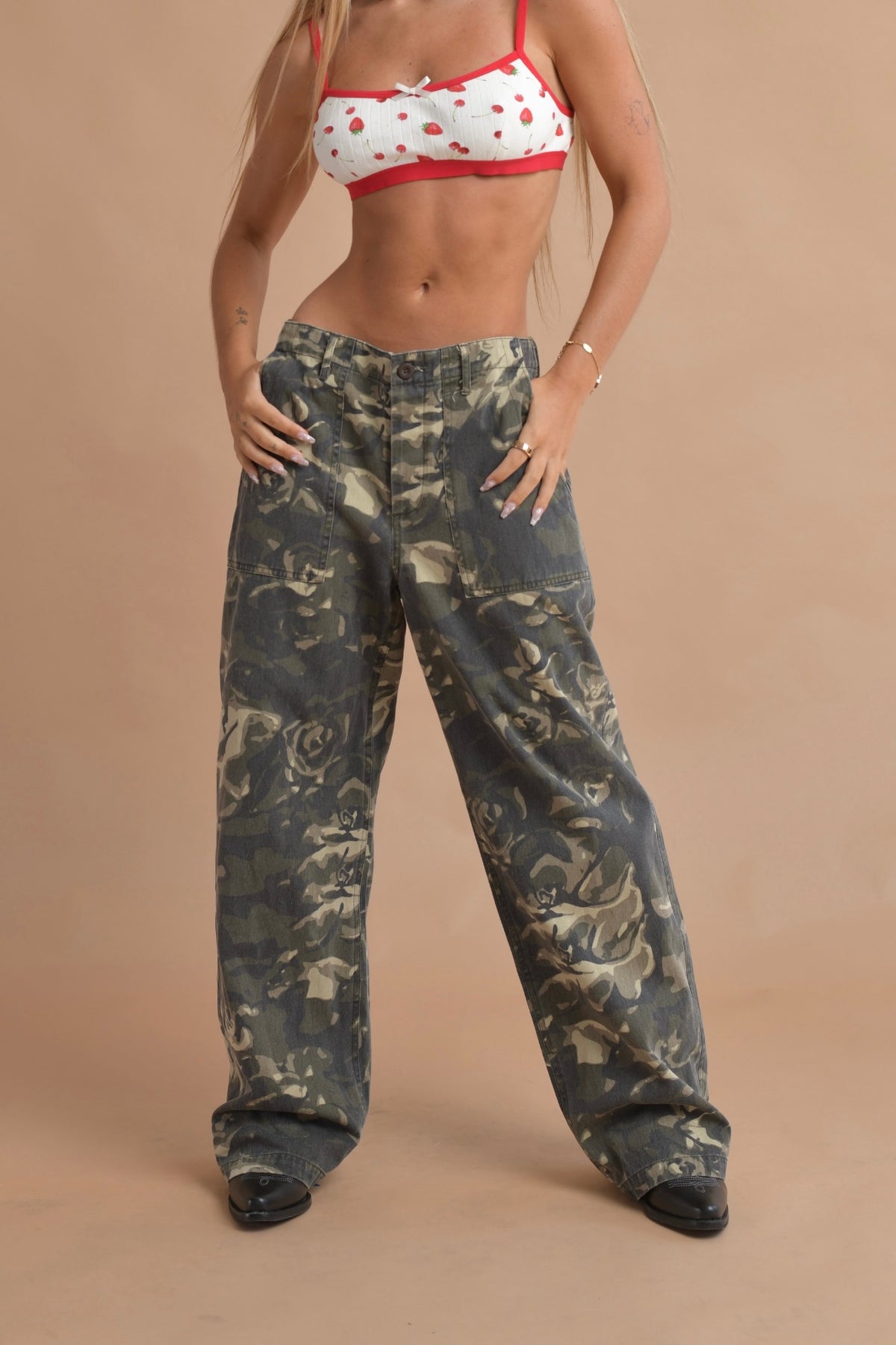 Boyfriend Loose Fit Camo Jeans