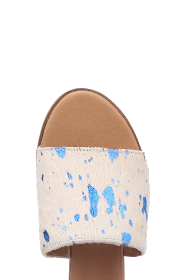 Animal-inspired open-toe sandal for a wild, statement-making summer look