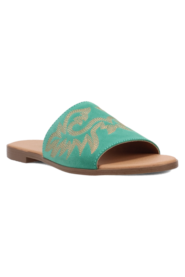 Sunny-day sandal ideal for beach getaways and casual brunch outings