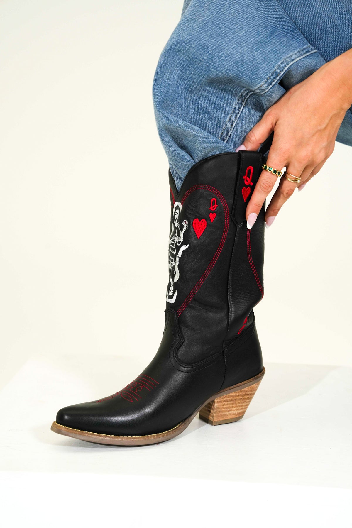 Queen A Hearts Leather Boot in Black