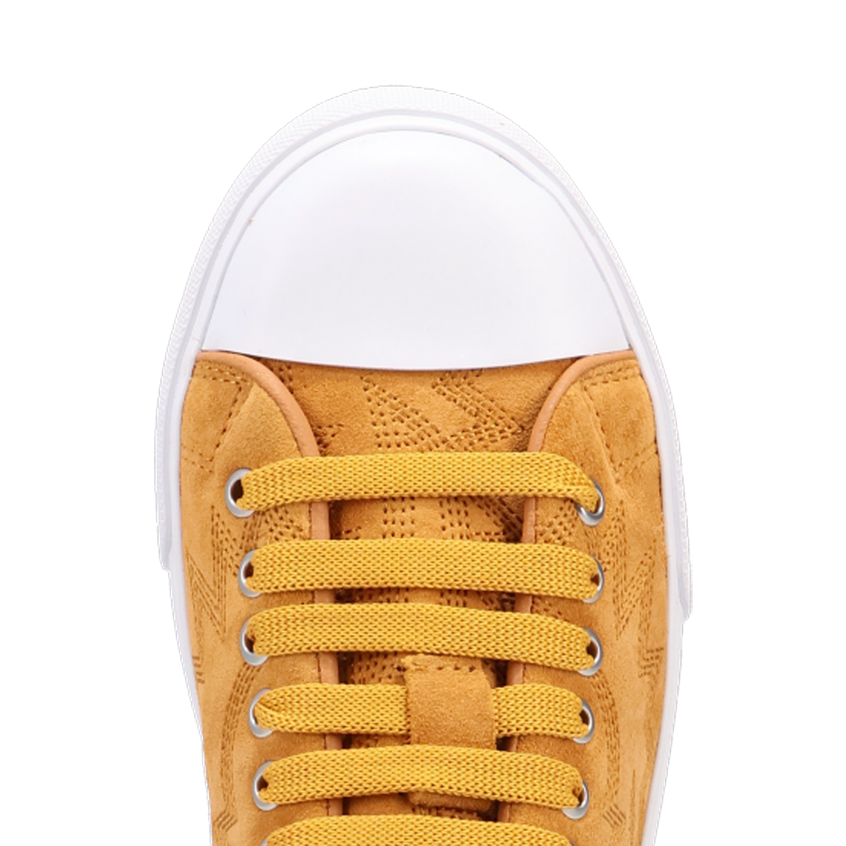 Minimal heel design offering style and comfort in a women’s sneaker
