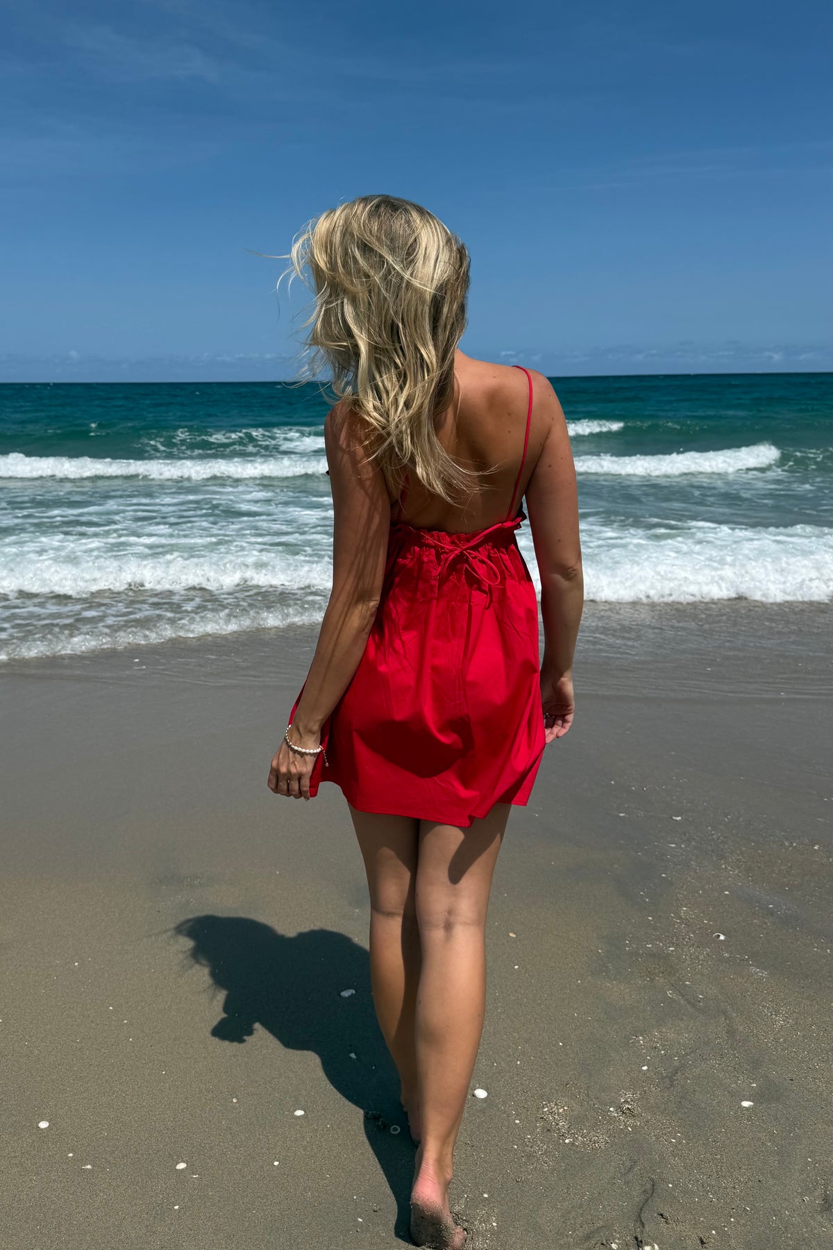 Subtle ruching and bust shaping for a flattering silhouette
