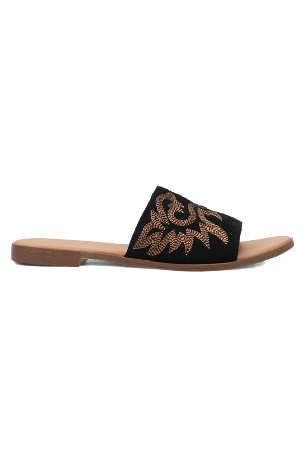 Open-toe sandal styled for weekend brunches and warm-weather outings
